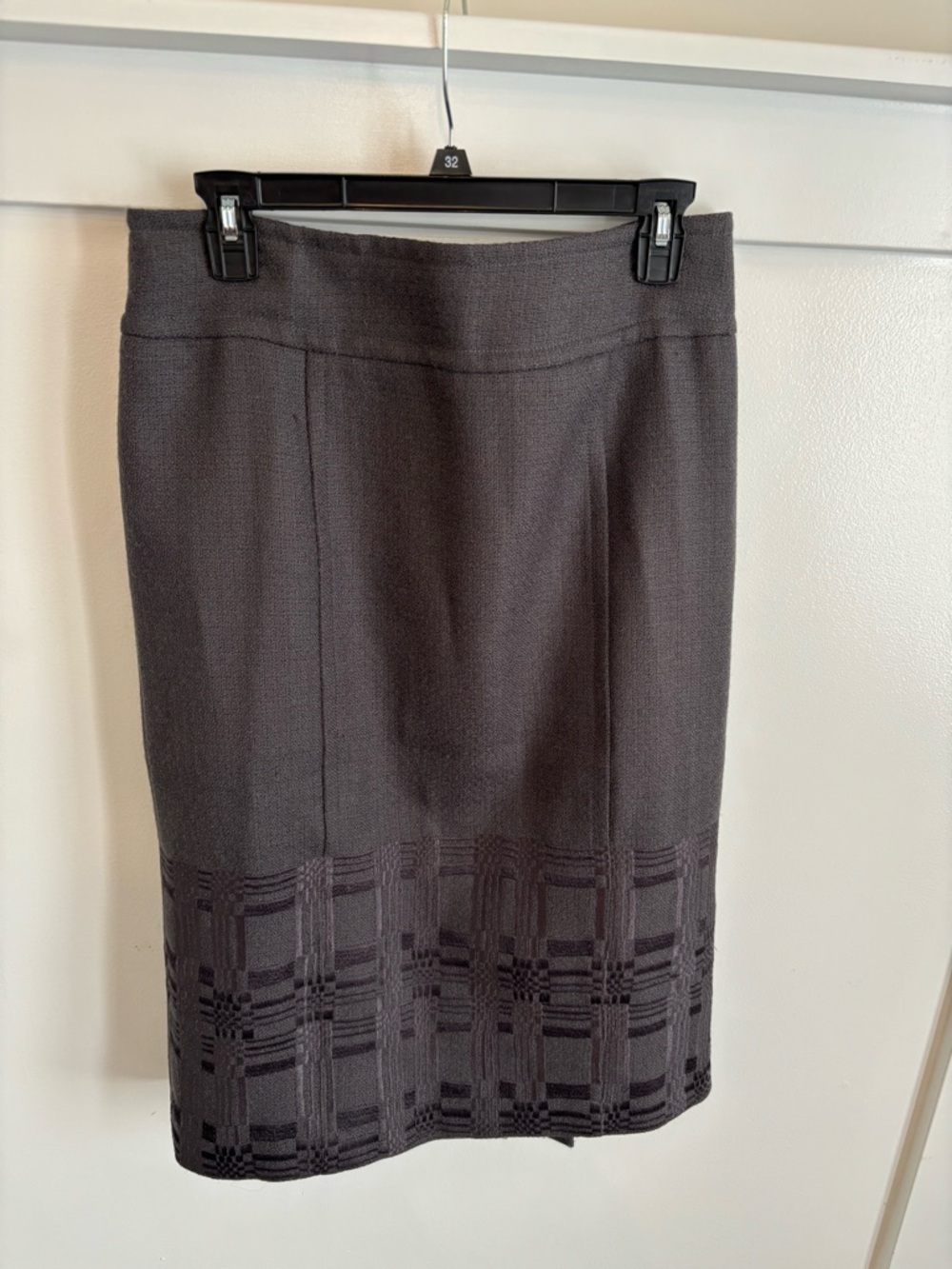 Magaschoni Dark Gray Quiet Luxury Classic Pencil Skirt with Textured Hem, Sz 10